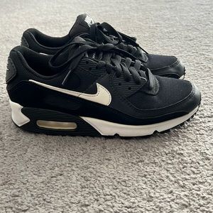 Black and white Nike air max